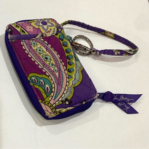 VERA BRADLEY Retired Heather Paisley Floral Zip Around ID Holder Wallet Wristlet - Picture 4 of 6